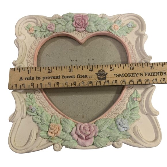 VTG Picture Frame Heart-Shaped Floral Resin Pastel Roses Green Leaf Cottagecore - Picture 5 of 5